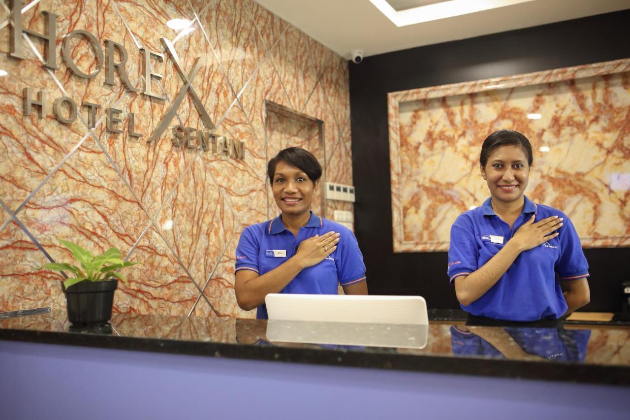Hotel Horison Express Sentani Jayapura Esterno foto
