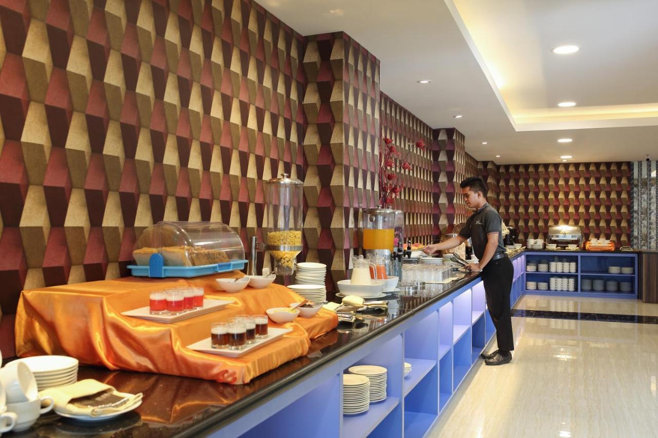 Hotel Horison Express Sentani Jayapura Esterno foto